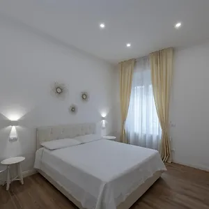 https://r-b-guesthouse.hotelitalianriviera.com